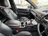 USED 2020 70 PORSCHE CAYENNE 3.0 V6 E-Hybrid 17.9kWh SUV 5dr Petrol Plug-in Hybrid TiptronicS 4WD Euro 6 (s/s) (3.6kW Charger) (462 ps) 12 MONTHS  WARRANY INCLUDING !!!
