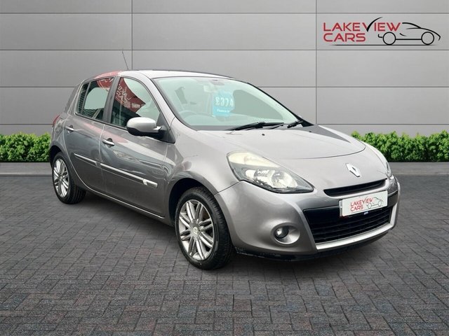 2012 Renault Clio 1.2 Dynamique TomTom Hatchback 5dr Petrol Manual Euro 5 (75 ps) photo