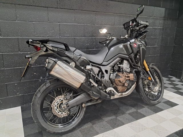 View our HONDA CRF1000L AFRICA TWIN