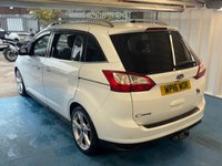 USED 2016 16 FORD GRAND C-MAX 1.5 TDCi Titanium MPV 5dr Diesel Manual Euro 6 (s/s) (120 ps)+7 SEATS+TOW BAR+CRUISE+SENSORS+NAV 2 KEYS+&pound;35 ROAD TAX+HISTORY+7 SEATS+TOW BAR+CRUISE+SENSORS+NAV+CAMERA+ALLOYS+AIRCON+HPI CLEAR