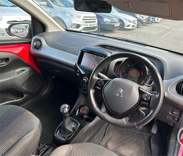 2015 Peugeot 108 1.2L Allure 5dr - Photo 9