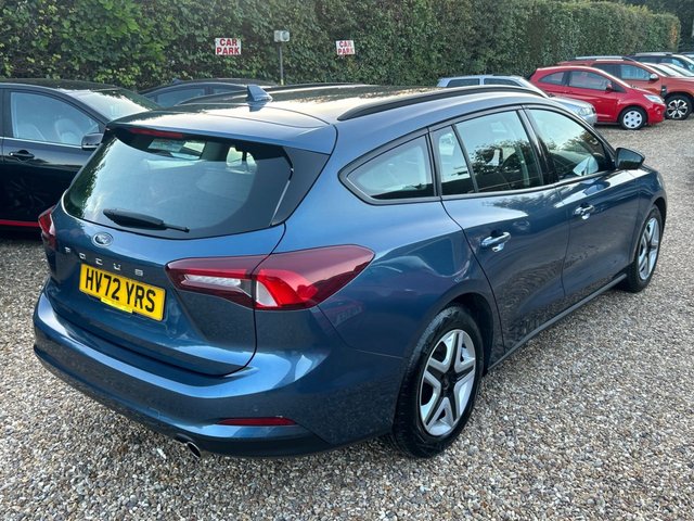 2022 FORD FOCUS - Photo 6