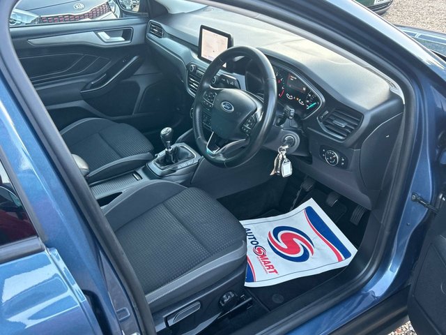 2022 FORD FOCUS - Photo 10