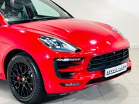 USED 2018 18 PORSCHE MACAN 3.0T V6 GTS SUV 5dr Petrol PDK 4WD Euro 6 (s/s) (360 ps) 20" RS Spyder Design Alloys | Panoramic Roof | Heated Seats | Carmine Red | BOSE Sound | Privacy Glass