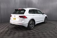 USED 2018 68 VOLKSWAGEN TIGUAN 2.0 TDI R-Line SUV 5dr Diesel Manual Euro 6 (s/s) (150 ps) PANORAMIC SUNROOF / PEARLESCENT WHITE / ONE PREVIOUS OWNER