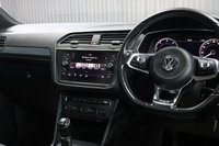 USED 2018 68 VOLKSWAGEN TIGUAN 2.0 TDI R-Line SUV 5dr Diesel Manual Euro 6 (s/s) (150 ps) PANORAMIC SUNROOF / PEARLESCENT WHITE / ONE PREVIOUS OWNER