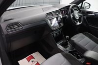USED 2018 68 VOLKSWAGEN TIGUAN 2.0 TDI R-Line SUV 5dr Diesel Manual Euro 6 (s/s) (150 ps) PANORAMIC SUNROOF / PEARLESCENT WHITE / ONE PREVIOUS OWNER