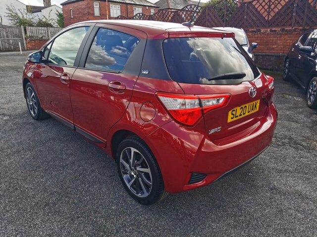 2020 TOYOTA YARIS - Photo 4