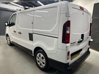 USED 2022 72 RENAULT TRAFIC 2.0 dCi Blue SL28 Business+ Panel Van 5dr Diesel Manual L1 H1 Euro 6 (s/s) (130 ps) FANTASTIC CONDITION - FREE DELIVERY