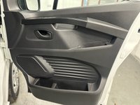 USED 2022 72 RENAULT TRAFIC 2.0 dCi Blue SL28 Business+ Panel Van 5dr Diesel Manual L1 H1 Euro 6 (s/s) (130 ps) FANTASTIC CONDITION - FREE DELIVERY