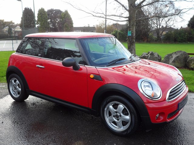 2010 10 MINI Hatch First 1.6 FIRST 3d 75 BHP