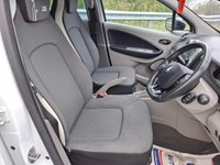 USED 2016 16 RENAULT ZOE 22kWh Dynamique Nav Hatchback 5dr Electric Auto (Battery Lease) (88 bhp) FSH 2 KEYS LOW MILES 20 TAX