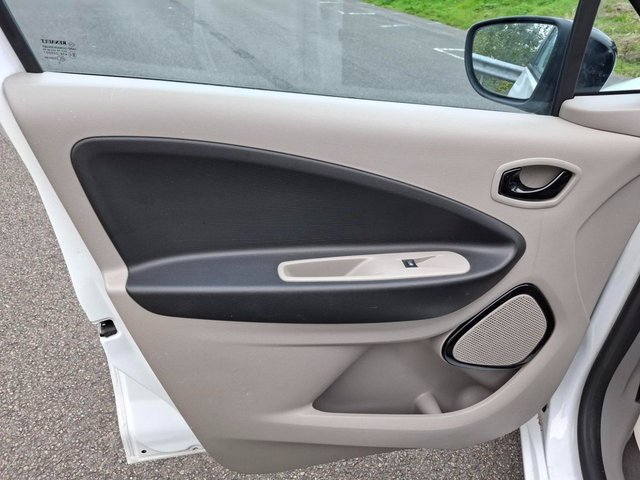 2016 RENAULT ZOE - Photo 7