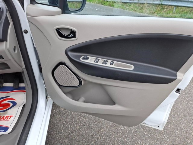 2016 RENAULT ZOE - Photo 6