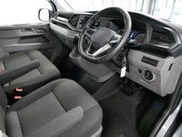 USED 2024 24 VOLKSWAGEN TRANSPORTER T30 2.0 TDI 150 BHP SWB HIGHLINE DSG AUTO KOMBI 5 SEATER ( NO VAT ) SAT NAV | 5 SEATS | DSG AUTO | NO VAT !