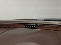 USED 2011 11 JAGUAR XJ 5.0 V8 Portfolio Saloon 4dr Petrol Auto Euro 5 (385 ps) PAN ROOF|HEAT+COOL CREAM SEATS