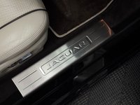 USED 2011 11 JAGUAR XJ 5.0 V8 Portfolio Saloon 4dr Petrol Auto Euro 5 (385 ps) PAN ROOF|HEAT+COOL CREAM SEATS