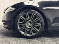 USED 2011 11 JAGUAR XJ 5.0 V8 Portfolio Saloon 4dr Petrol Auto Euro 5 (385 ps) PAN ROOF|HEAT+COOL CREAM SEATS
