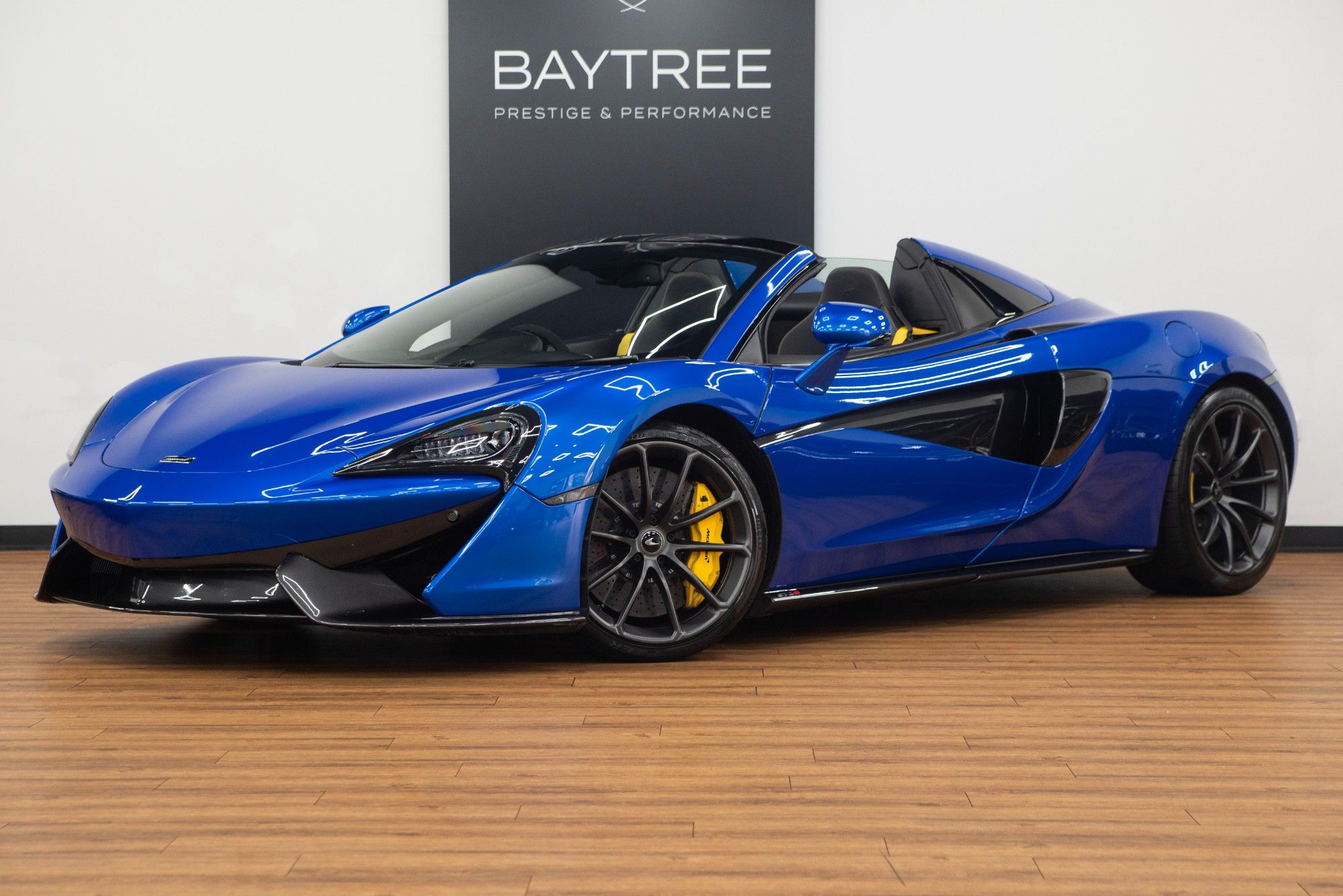 USED 2018 68 MCLAREN 570S 3.8T V8 Spider  