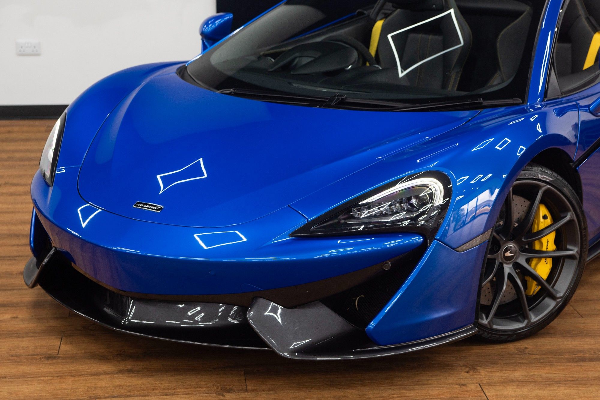 USED 2018 68 MCLAREN 570S 3.8T V8 Spider  