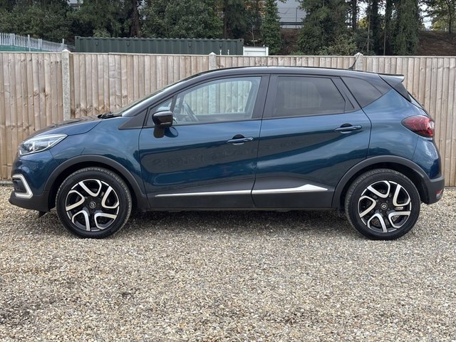 2020 RENAULT CAPTUR - Photo 2