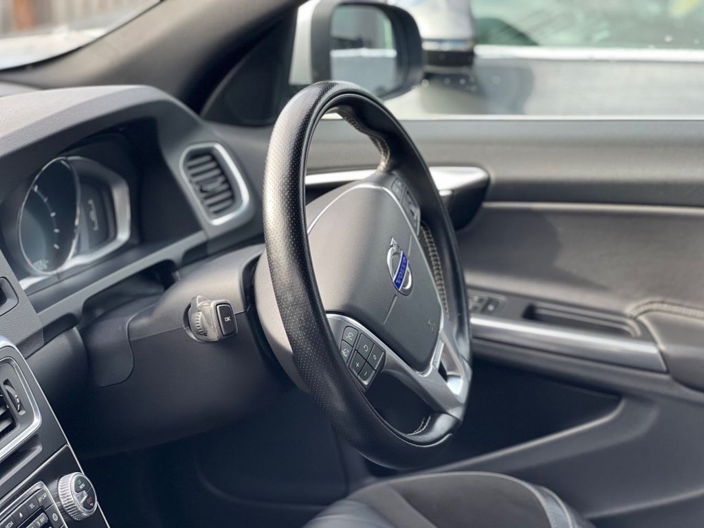 USED 2014 14 VOLVO V60 1.6 D2 R-Design Nav Estate 5dr Diesel Manual Euro 5 (s/s) (115 ps) *AWARD WINNING DEALERSHIP*