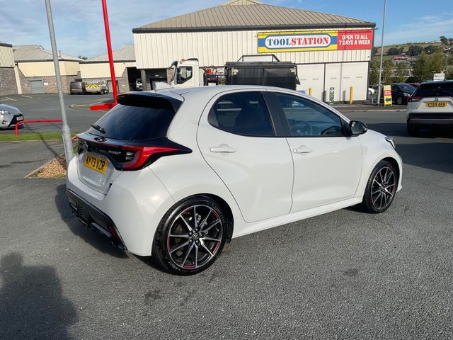 2023 TOYOTA YARIS - Photo 11