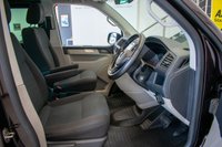 USED 2017 17 VOLKSWAGEN TRANSPORTER 2.0 BiTDI T32 BlueMotion Tech Kombi Van 4dr Diesel DSG 4Motion SWB Euro 6 (s/s) (204 ps) 4Motion, Blackberry, No VAT