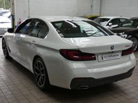 USED 2022 72 BMW 5 SERIES 2.0 520d MHT M Sport Saloon 4dr Diesel Hybrid Steptronic Euro 6 (s/s) (190 ps) SAT NAV LEATHER HEATED SEATS CRUISE CONTROL REAR VIEW CAMERA PARKING SENSORS 1 OWNER EXCELLENT SERVICE HISTORY WARRANTY