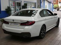 USED 2022 72 BMW 5 SERIES 2.0 520d MHT M Sport Saloon 4dr Diesel Hybrid Steptronic Euro 6 (s/s) (190 ps) SAT NAV LEATHER HEATED SEATS CRUISE CONTROL REAR VIEW CAMERA PARKING SENSORS 1 OWNER EXCELLENT SERVICE HISTORY WARRANTY