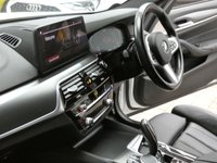 USED 2022 72 BMW 5 SERIES 2.0 520d MHT M Sport Saloon 4dr Diesel Hybrid Steptronic Euro 6 (s/s) (190 ps) SAT NAV LEATHER HEATED SEATS CRUISE CONTROL REAR VIEW CAMERA PARKING SENSORS 1 OWNER EXCELLENT SERVICE HISTORY WARRANTY