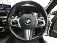 USED 2022 72 BMW 5 SERIES 2.0 520d MHT M Sport Saloon 4dr Diesel Hybrid Steptronic Euro 6 (s/s) (190 ps) SAT NAV LEATHER HEATED SEATS CRUISE CONTROL REAR VIEW CAMERA PARKING SENSORS 1 OWNER EXCELLENT SERVICE HISTORY WARRANTY
