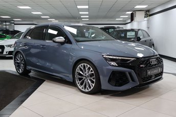 2022 AUDI RS3