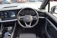 USED 2021 21 VOLKSWAGEN TOUAREG 3.0 TDI V6 Black Edition SUV 5dr Diesel Tiptronic 4Motion Euro 6 (s/s) (286 ps) PANORAMIC ROOF / AIR SUS / FSH