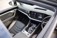 USED 2021 21 VOLKSWAGEN TOUAREG 3.0 TDI V6 Black Edition SUV 5dr Diesel Tiptronic 4Motion Euro 6 (s/s) (286 ps) PANORAMIC ROOF / AIR SUS / FSH