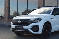 USED 2021 21 VOLKSWAGEN TOUAREG 3.0 TDI V6 Black Edition SUV 5dr Diesel Tiptronic 4Motion Euro 6 (s/s) (286 ps) PANORAMIC ROOF / AIR SUS / FSH