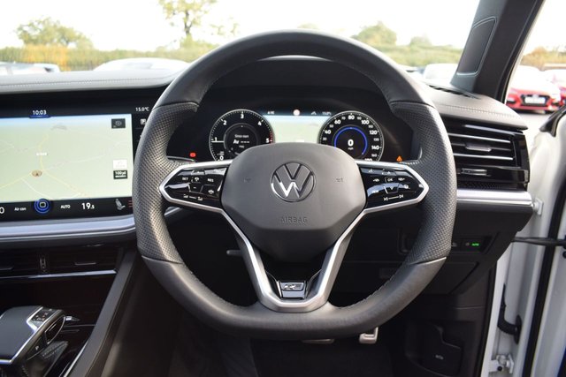 2021 Volkswagen Touareg 3L Black Edition 5dr - Photo 10