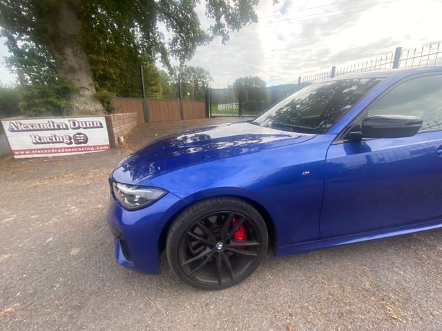 2021 BMW 3 SERIES - Photo 4
