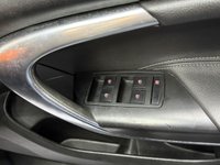USED 2011 11 VAUXHALL INSIGNIA 2.0 CDTi Elite Nav Hatchback 5dr Diesel Auto Euro 5 (160 ps) 