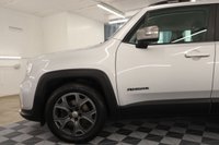 USED 2019 19 JEEP RENEGADE 1.3 GSE T4 Limited SUV 5dr Petrol DDCT Euro 6 (s/s) (150 ps) 