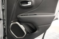 USED 2019 19 JEEP RENEGADE 1.3 GSE T4 Limited SUV 5dr Petrol DDCT Euro 6 (s/s) (150 ps) 