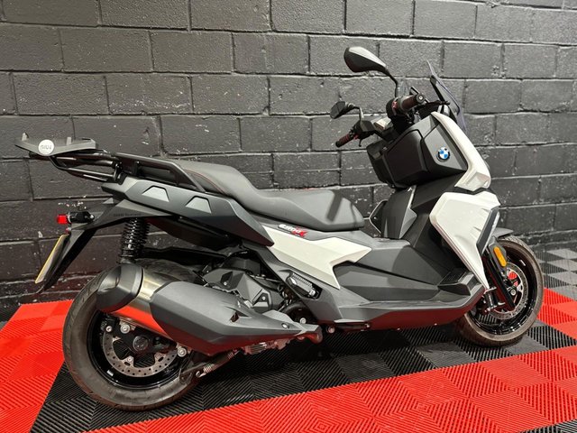 View our BMW C 400 X