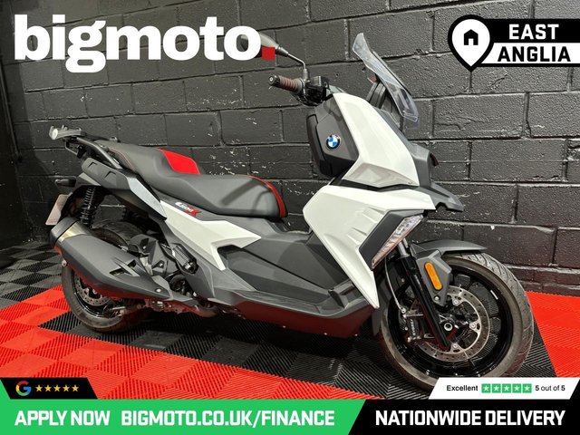 View our BMW C 400 X