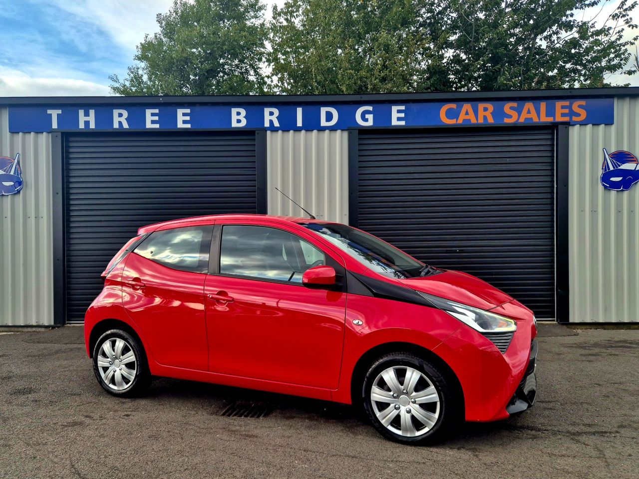 Main Car Image