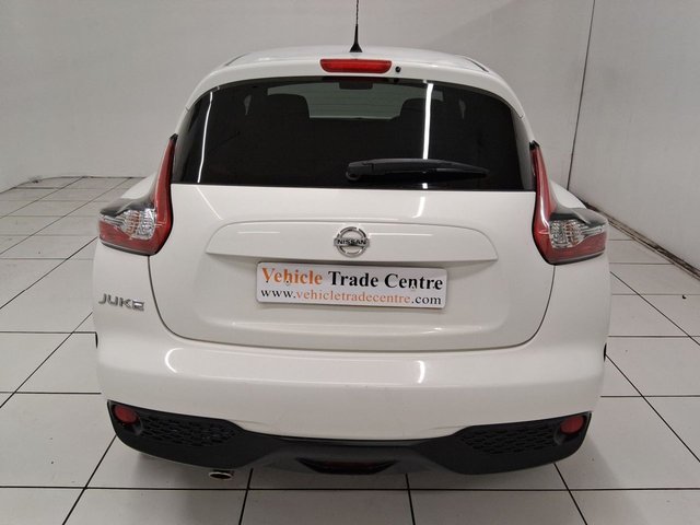 2017 NISSAN JUKE - Photo 9