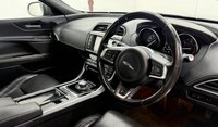 USED 2017 67 JAGUAR XE 2.0d R-Sport Saloon 4dr Diesel Auto AWD Euro 6 (s/s) (240 ps) 