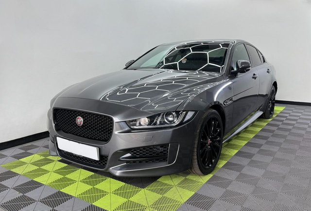 2017 JAGUAR XE