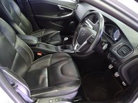 USED 2018 18 VOLVO V40 2.0 T3 GPF R-Design Pro Hatchback 5dr Petrol Manual Euro 6 (s/s) (152 ps) SAT NAV LEATHER CRUISE PAN ROOF CAMERA 11 SERVICE STAMPS