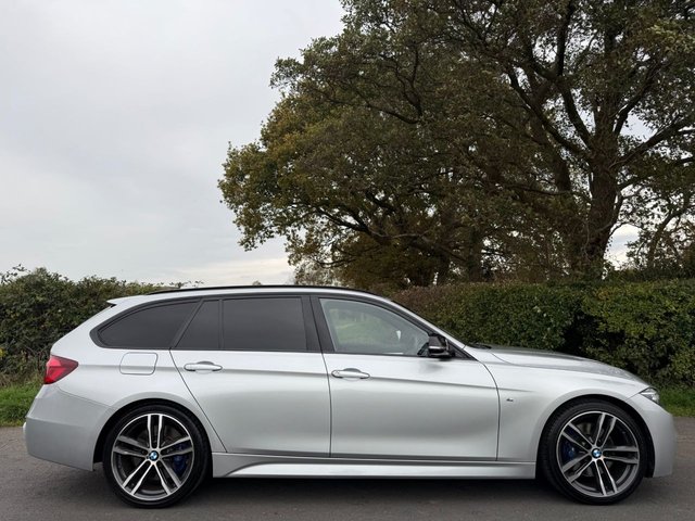 2019 BMW 3 SERIES - Photo 5