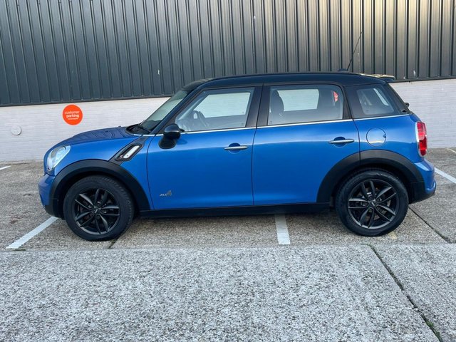View our MINI COUNTRYMAN